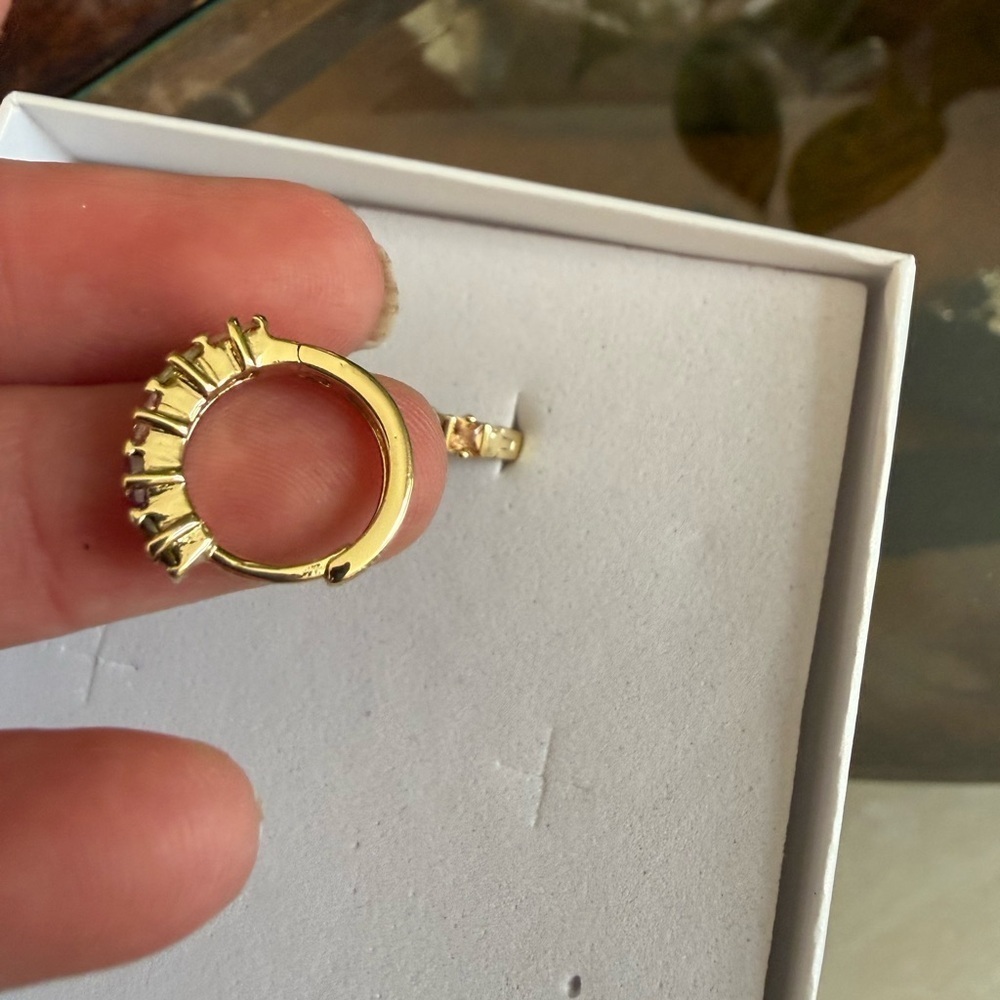 NWOT CM Gold Filled Earrings - Picture 3 of 4